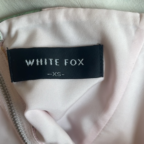 White fox corset - Picture 3 of 5